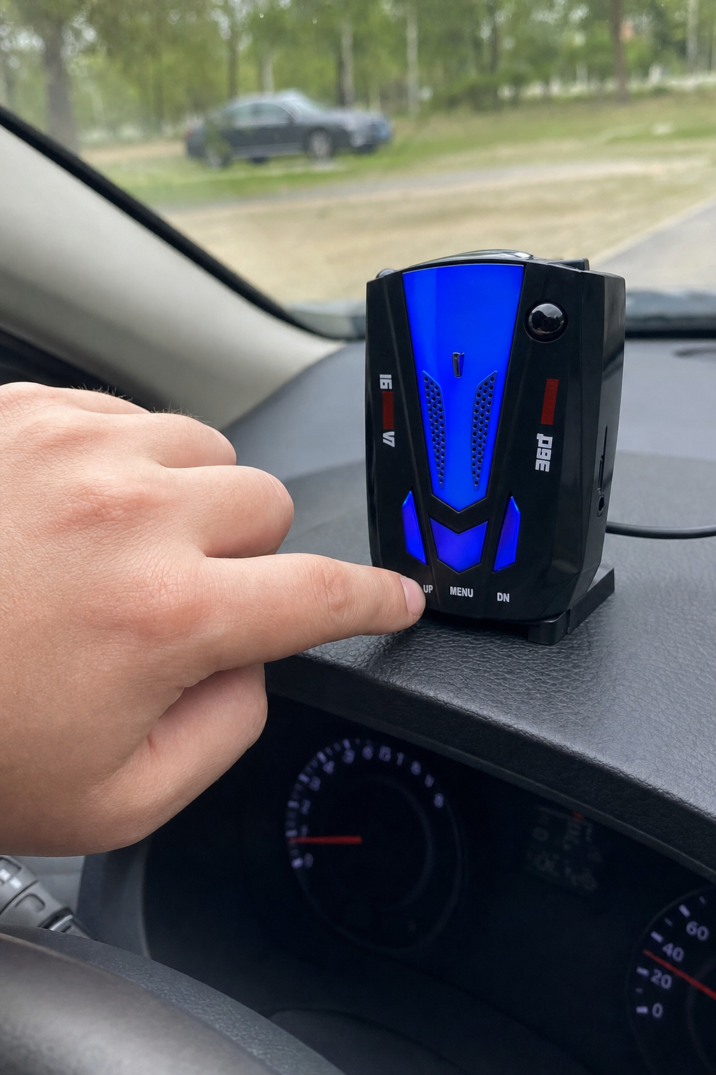 Podešavanje dugmadi na radar detektoru